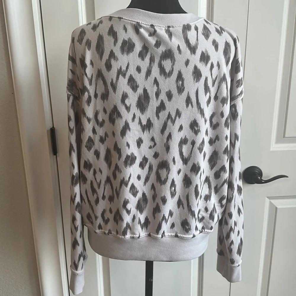 Michael Stars Gray-White and Black Leopard Animal Sweater - Picture 4 of 5